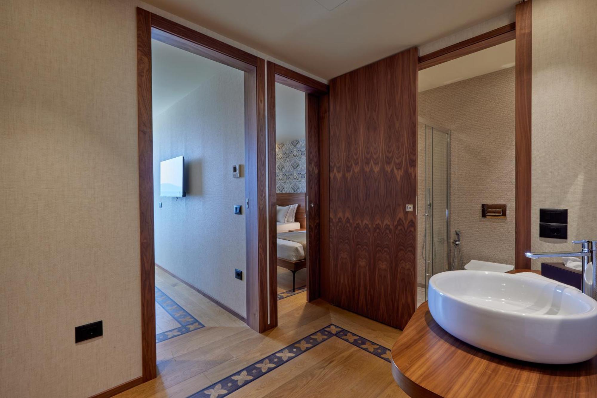 Valis Luxury Hotel Vlore Luaran gambar
