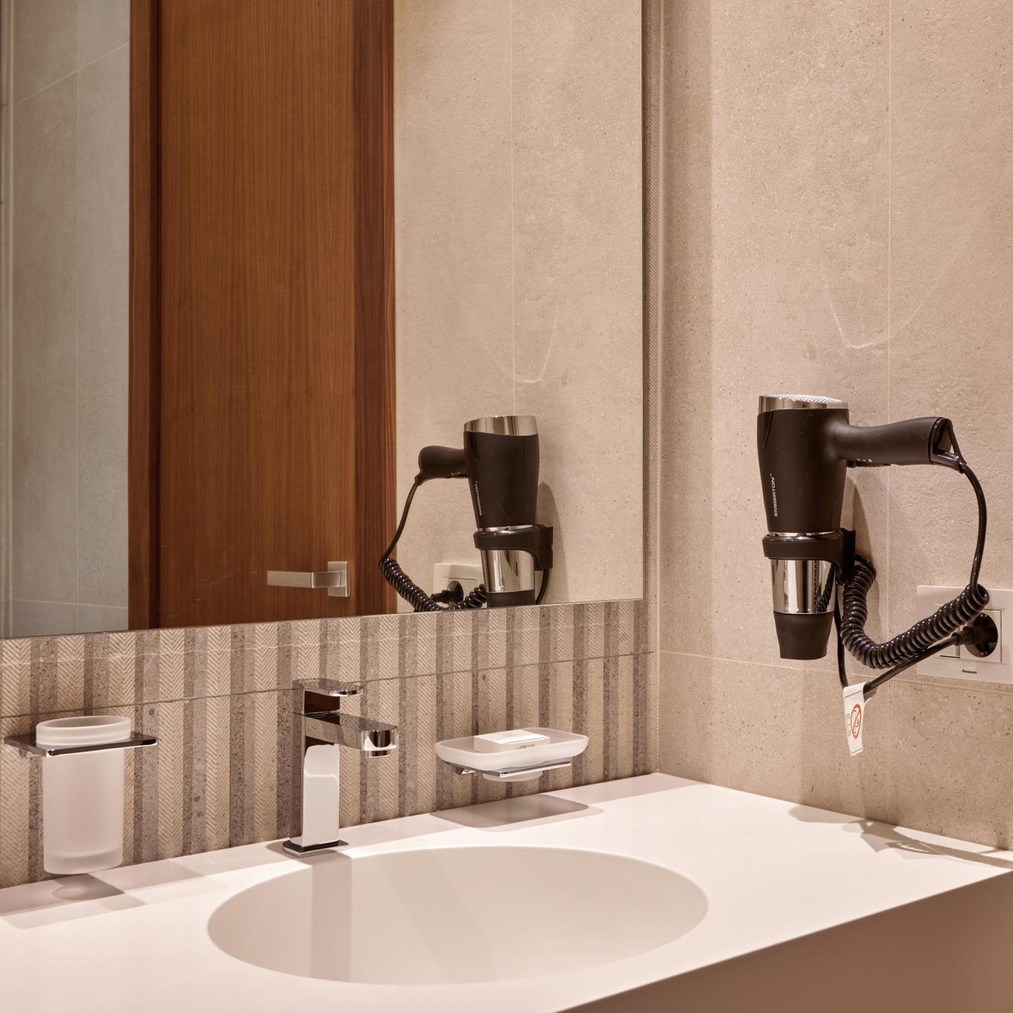 Valis Luxury Hotel Vlore Luaran gambar