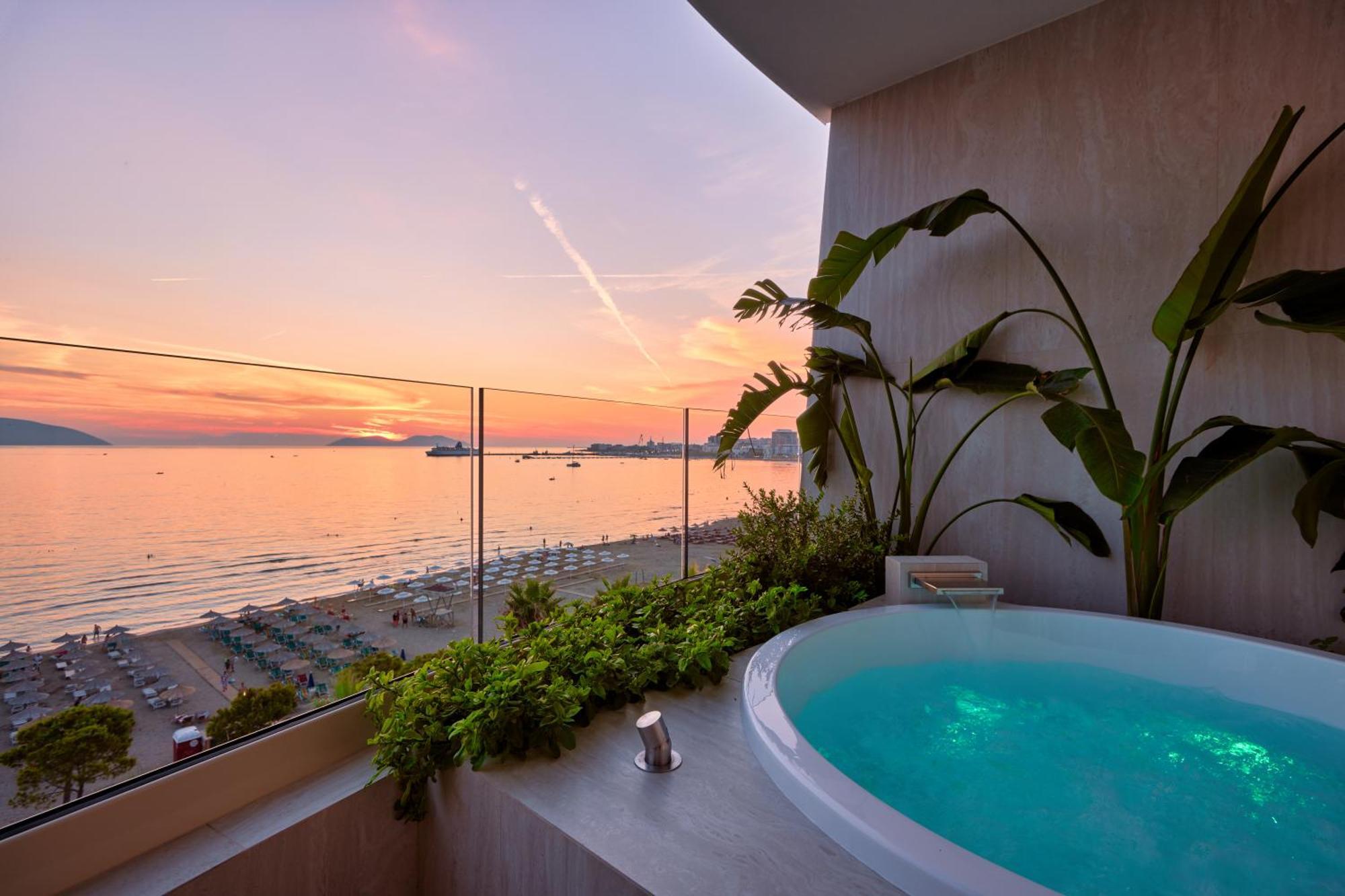 Valis Luxury Hotel Vlore Luaran gambar